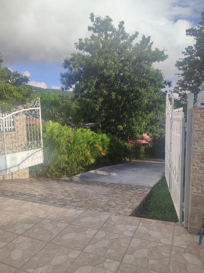 Villa Bebelos Pointe-Noire Ngoại thất bức ảnh
